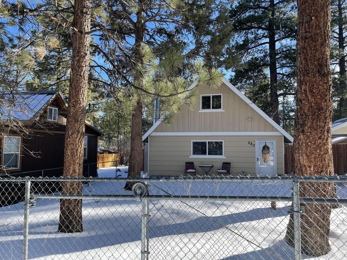 Maple Lane Lodge - Adorable Chalet On A Fully Fenced Lot With A Hot Tub And More! Sugarloaf エクステリア 写真